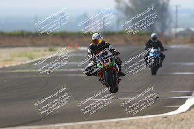 media/Sep-20-2025-TrackDaz (Sat) [[27f0cde673]]/B Group/220pm (Turn 9)/